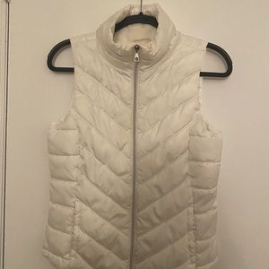 White puffer vest. Lightweight and stylish!